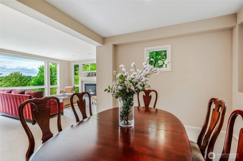 Property photo for 11120 Ne 106th Place, Kirkland photo 17