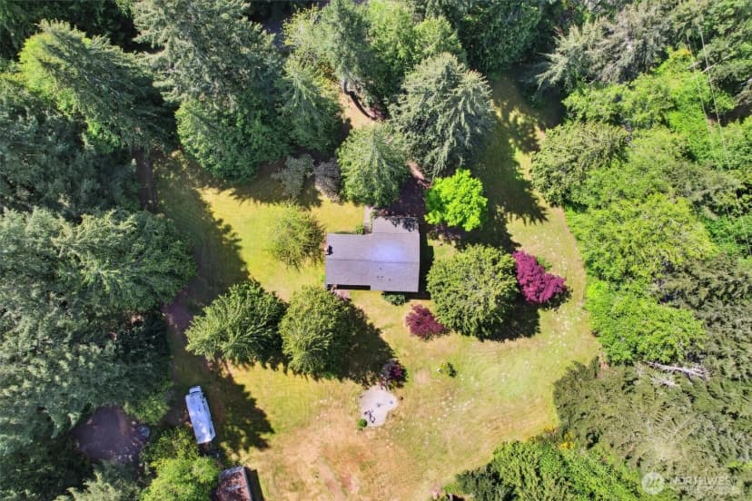 Property photo for 4000 Ne Kedros Drive, Poulsbo photo 2