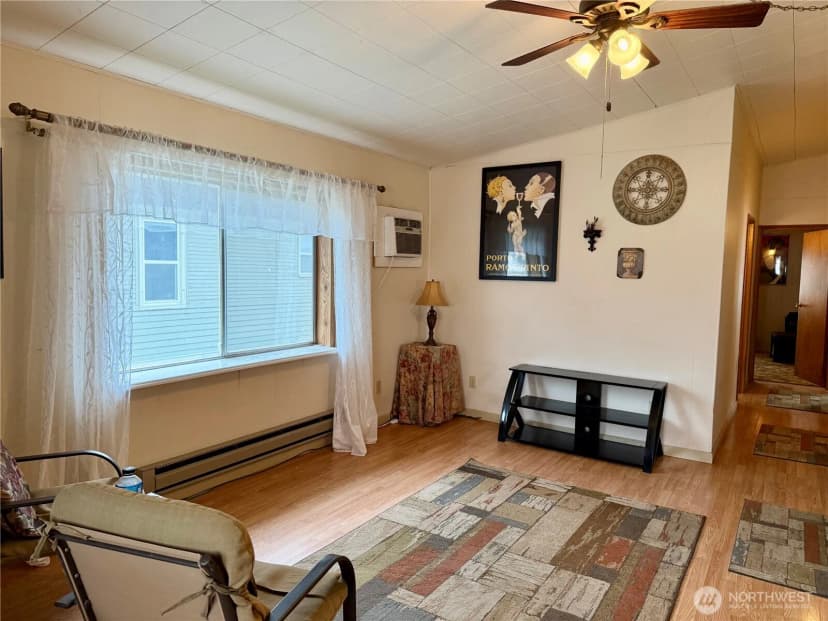 Property photo for 106 E 1st Avenue, Odessa photo 8
