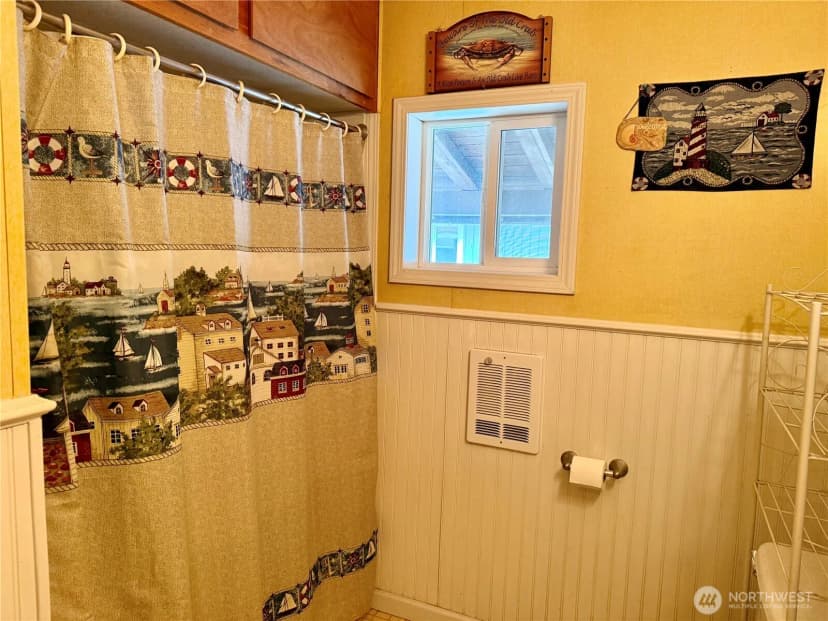 Property photo for 106 E 1st Avenue, Odessa photo 11