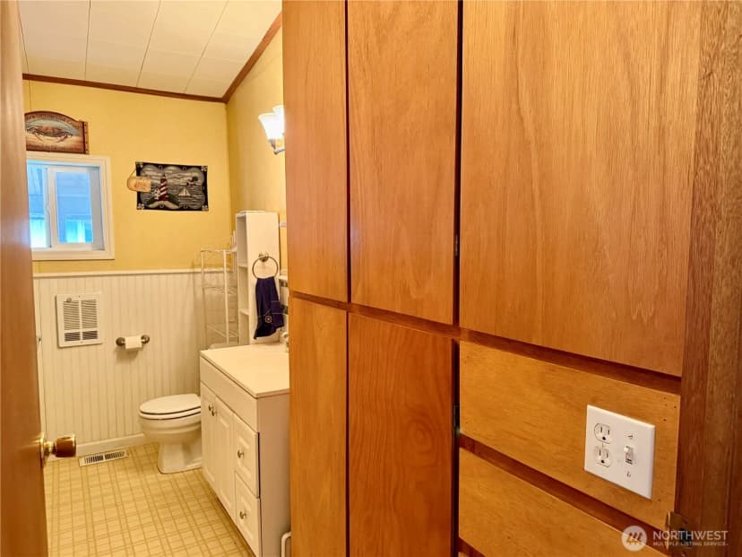 Property photo for 106 E 1st Avenue, Odessa photo 10