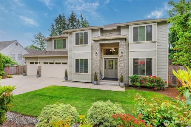Property photo for 9827 Ne 20th Street, Bellevue