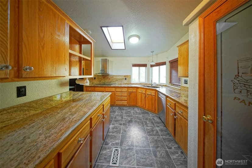 Property photo for 19308 8th Street E, Spanaway photo 17