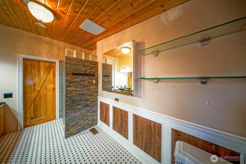 Property photo for 19308 8th Street E, Spanaway photo 39