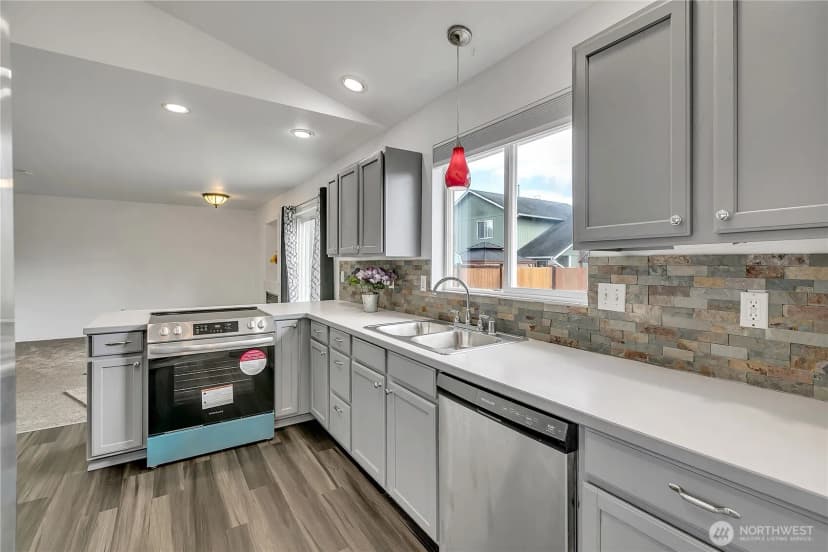 Property photo for 1108 200th Street Ct E, Spanaway photo 9