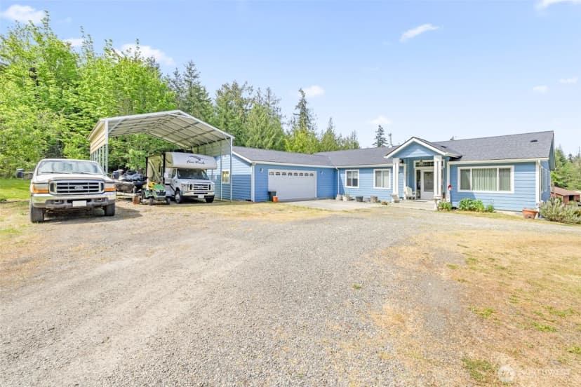 Property photo for 399 Pike Place, Sequim photo 2