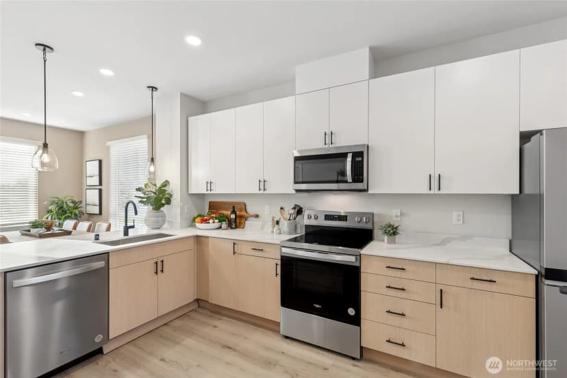 Property photo for 16723 Alderwood Mall Parkway #g2, Lynnwood photo 8