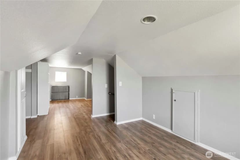 Property photo for 912 Nevada Drive, Longview photo 27