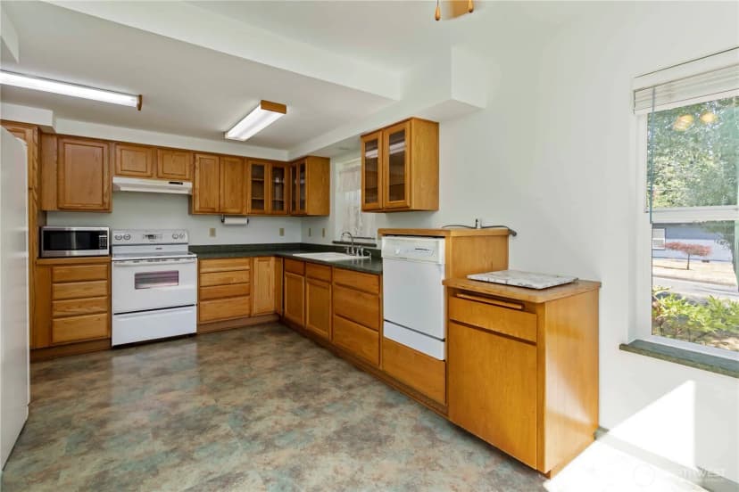 Property photo for 912 Nevada Drive, Longview photo 8