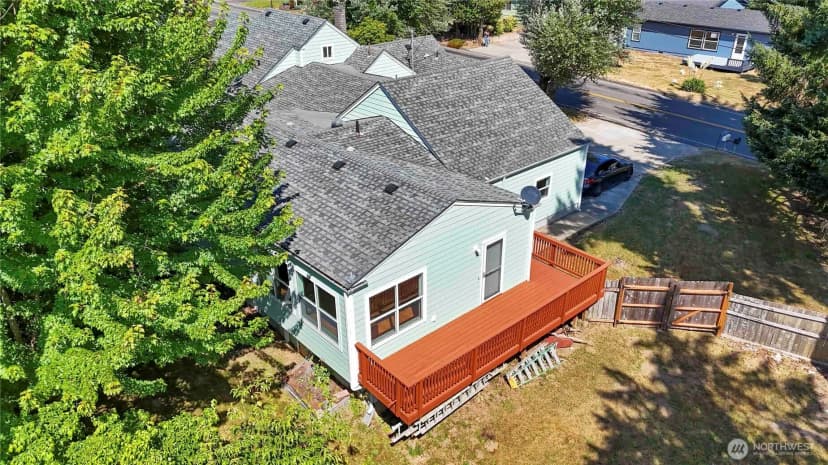 Property photo for 912 Nevada Drive, Longview photo 37