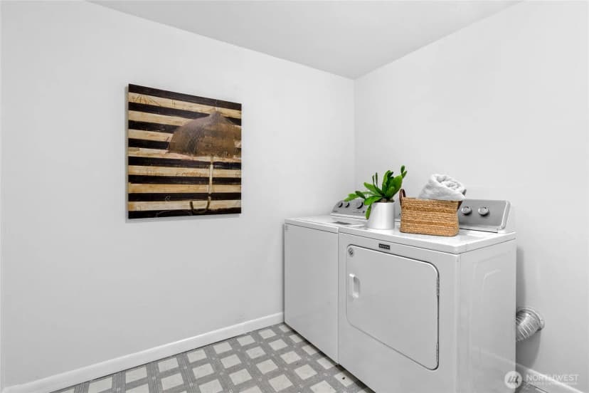 Property photo for 3437 21st Avenue W, Seattle photo 8
