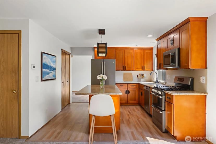 Property photo for 22204 98th Place S, Kent photo 10