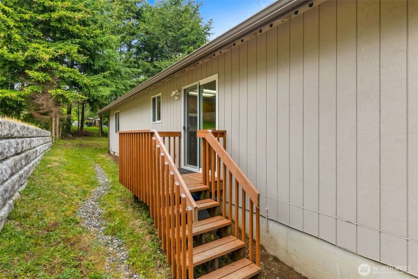 Property photo for 60 E Treewater Place, Shelton photo 24