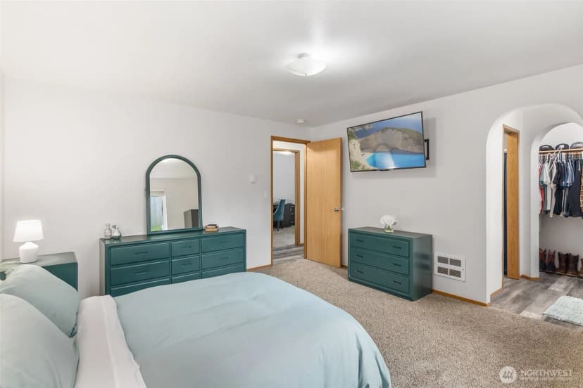 Property photo for 60 E Treewater Place, Shelton photo 13