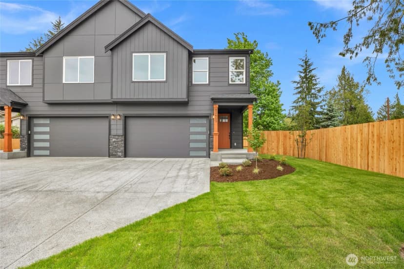 Property photo for 2613 Spruce Road #b, Lake Stevens