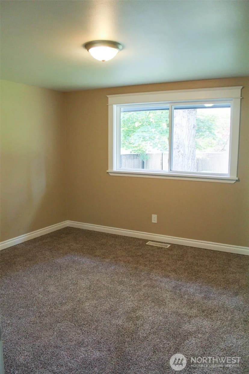 Property photo for 14207 177th Avenue Se, Renton photo 21