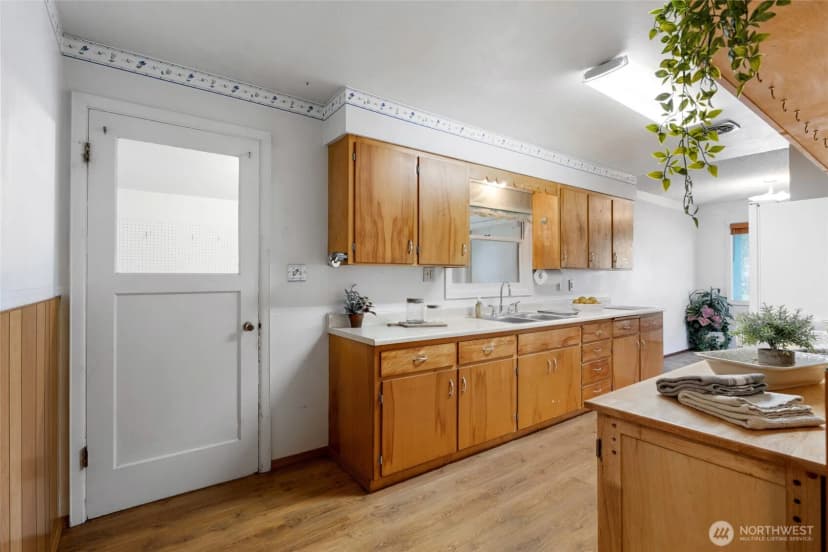 Property photo for 1214 Sw 3rd Avenue, Quincy photo 10