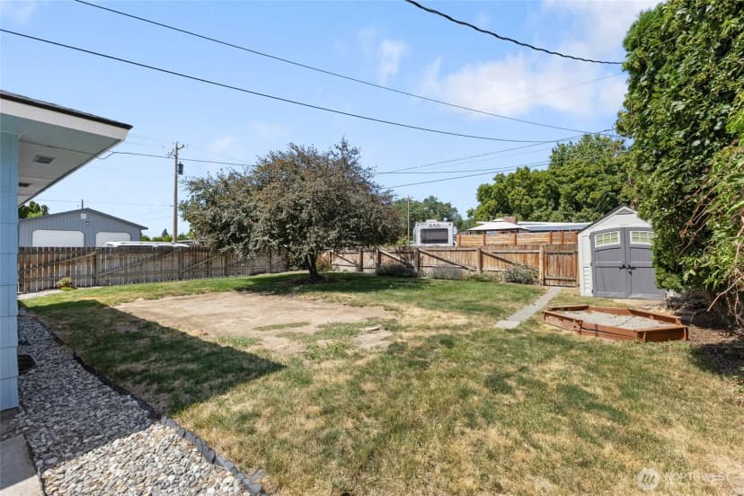 Property photo for 1214 Sw 3rd Avenue, Quincy photo 31