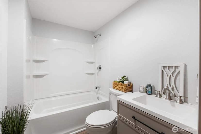 Property photo for 1214 Sw 3rd Avenue, Quincy photo 27