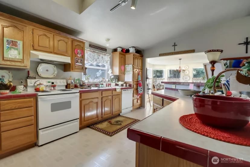Property photo for 3209 214th Avenue E, Lake Tapps photo 7