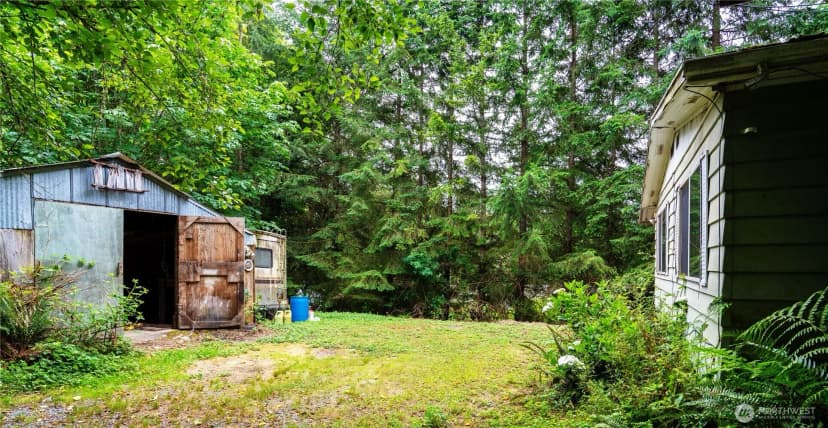 Property photo for 2438 Squires Road, Bellingham photo 2