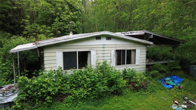 Property photo for 2438 Squires Road, Bellingham photo 6
