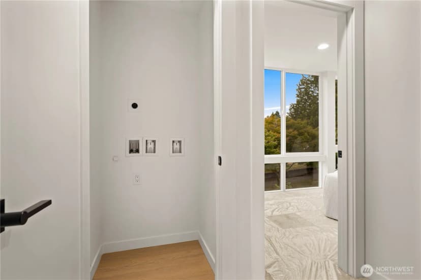 Property photo for 1521 N 39th Street, Seattle photo 21