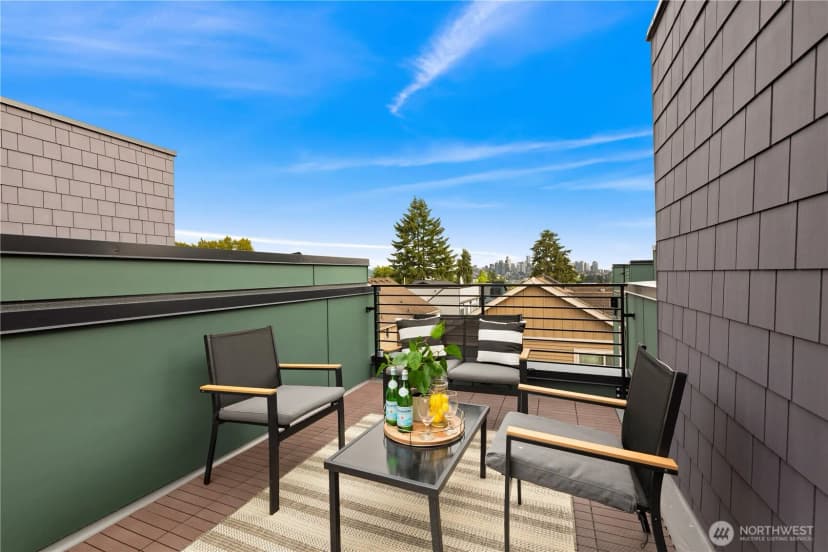 Property photo for 1521 N 39th Street, Seattle photo 24