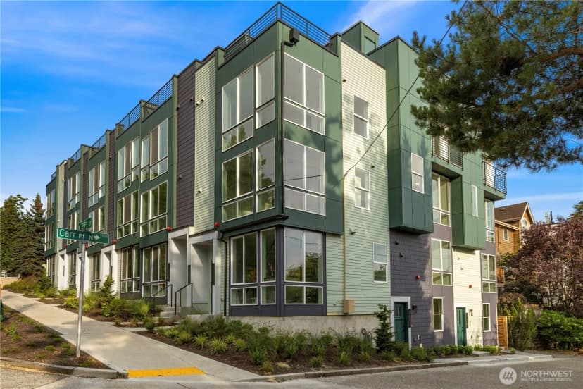 Property photo for 1521 N 39th Street, Seattle
