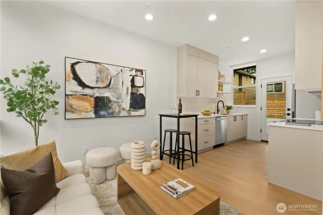Property photo for 1521 N 39th Street, Seattle photo 5