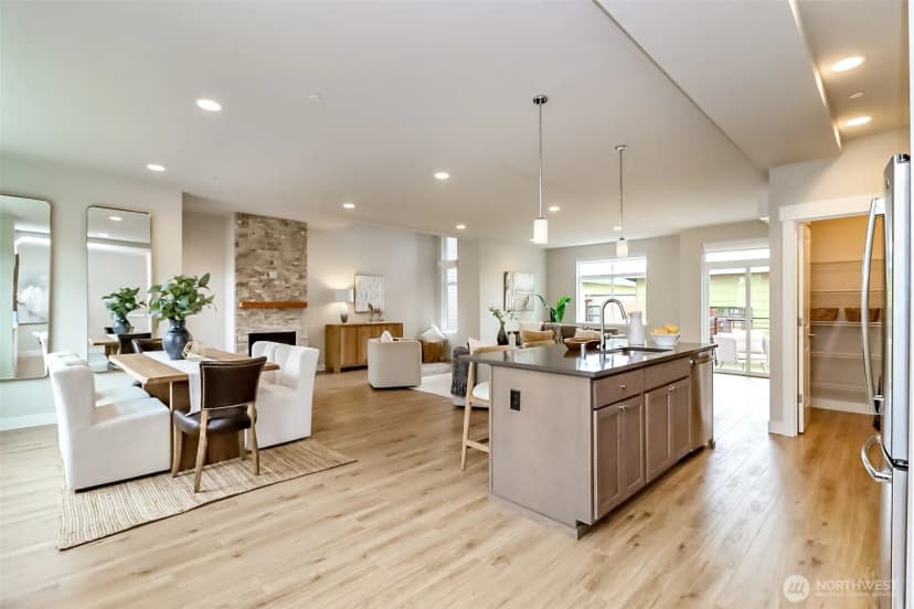 Property photo for 16001 1st Avenue Ne, Duvall photo 6