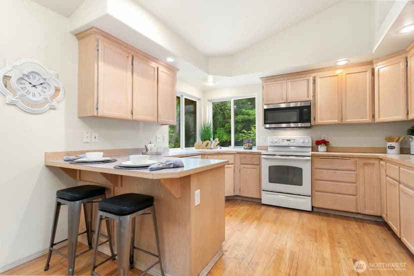 Property photo for 2431 S 354th Street, Federal Way photo 5
