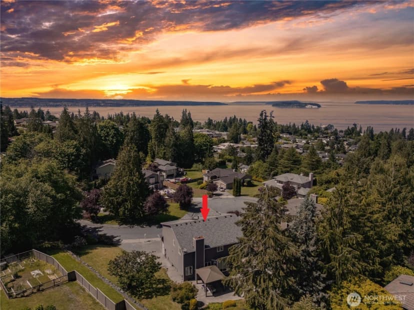 Property photo for 2423 Viewcrest Avenue, Everett photo 37