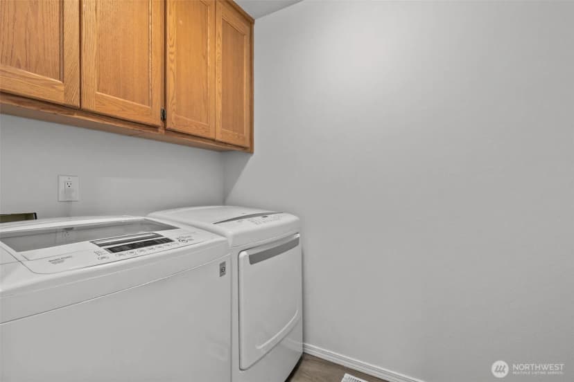 Property photo for 2423 Viewcrest Avenue, Everett photo 29