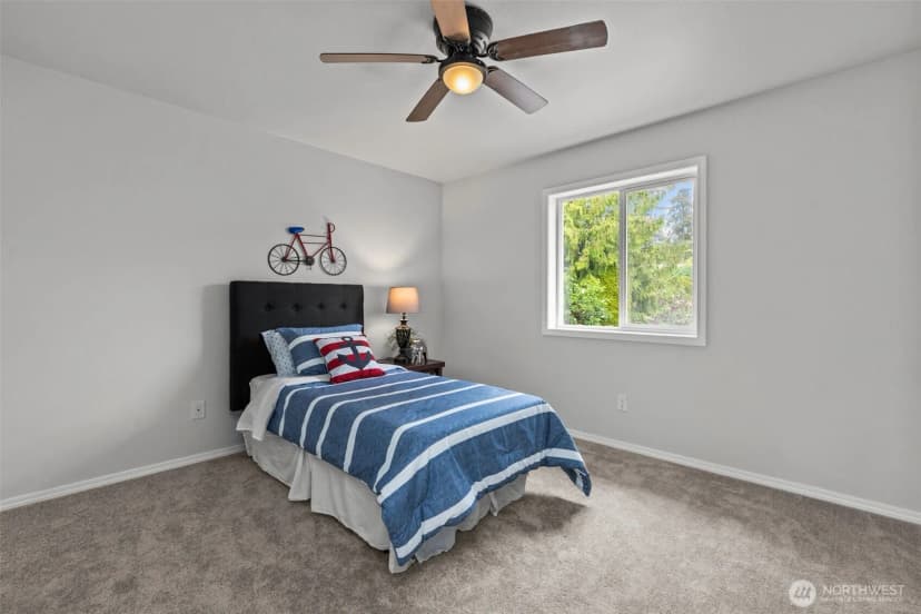 Property photo for 2423 Viewcrest Avenue, Everett photo 23