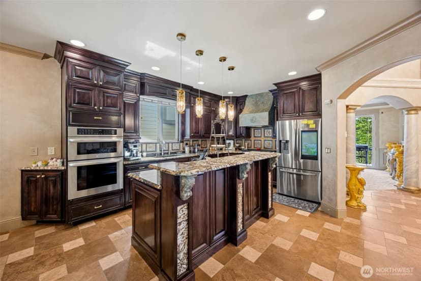 Property photo for 33508 42 Avenue Sw, Federal Way photo 8