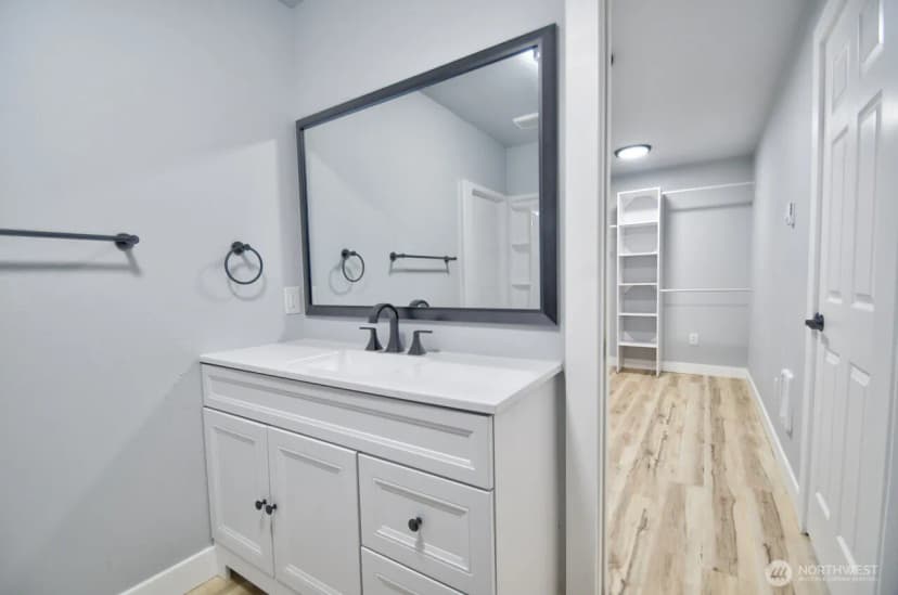 Property photo for 420 E Dartmoor Drive, Shelton photo 19