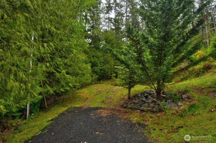 Property photo for 420 E Dartmoor Drive, Shelton photo 32