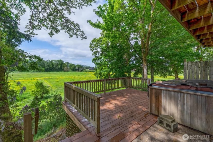 Property photo for 187 Acorn, Longview photo 32