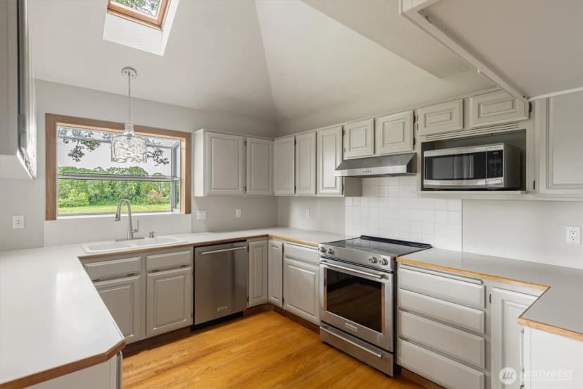 Property photo for 187 Acorn, Longview photo 8
