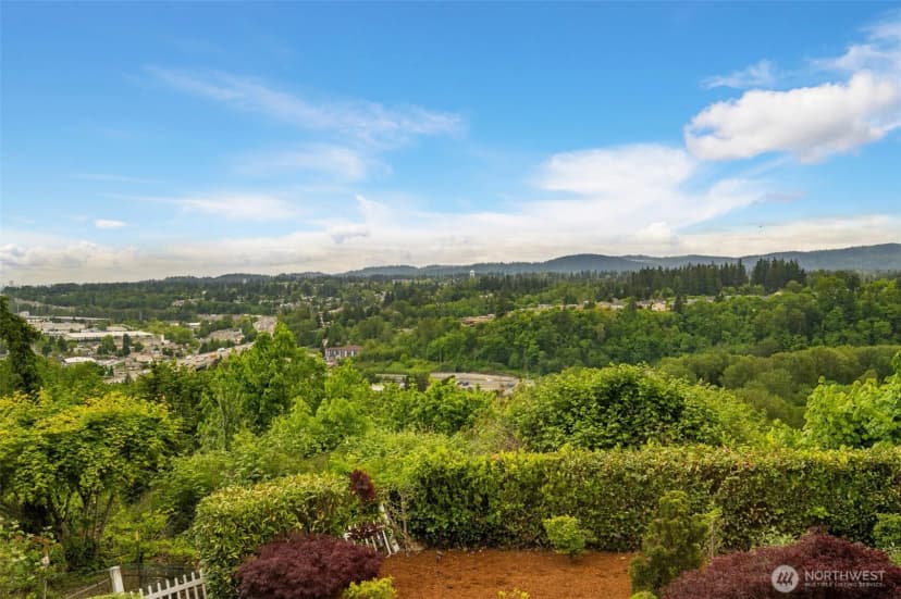 Property photo for 1338 Beacon Way S, Renton photo 35