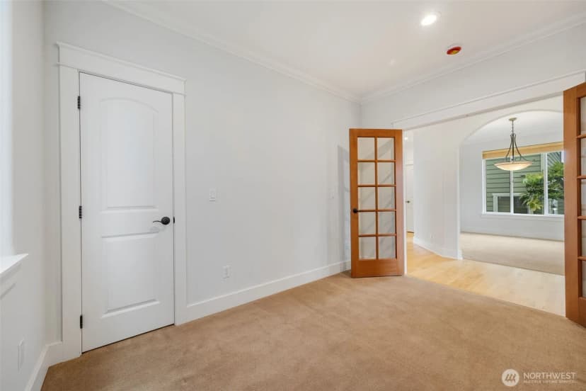 Property photo for 1338 Beacon Way S, Renton photo 12