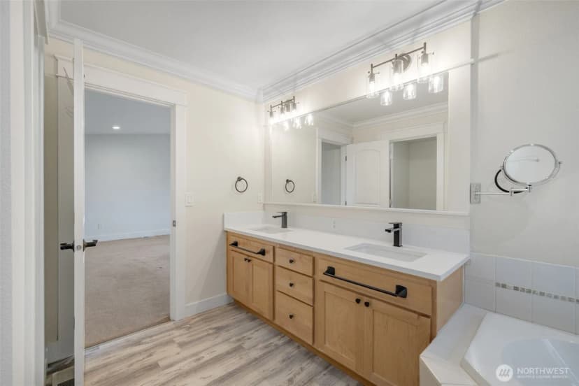 Property photo for 1338 Beacon Way S, Renton photo 20