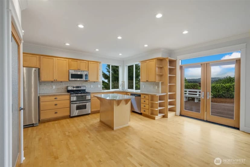 Property photo for 1338 Beacon Way S, Renton photo 6