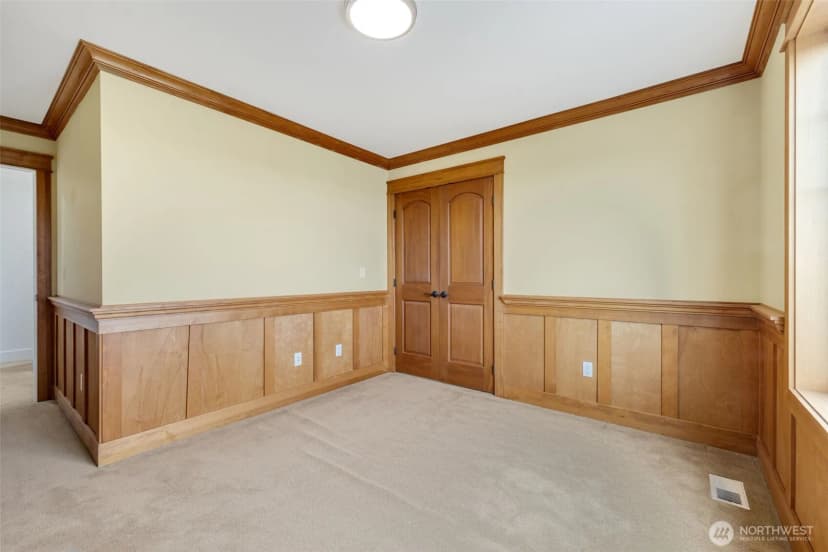 Property photo for 1338 Beacon Way S, Renton photo 27