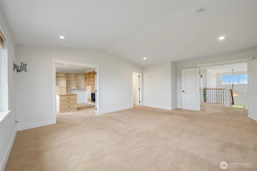 Property photo for 1338 Beacon Way S, Renton photo 16