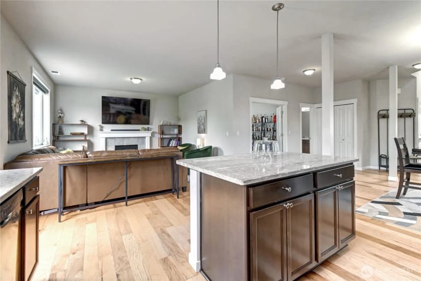Property photo for 4155 Autumn Way, Mount Vernon photo 11