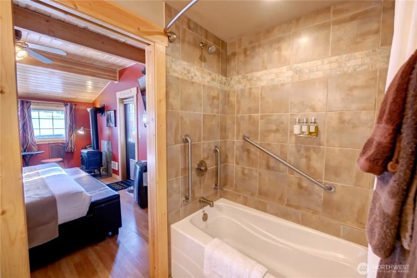 Property photo for 115 Johnson Street N #1, Twisp photo 10