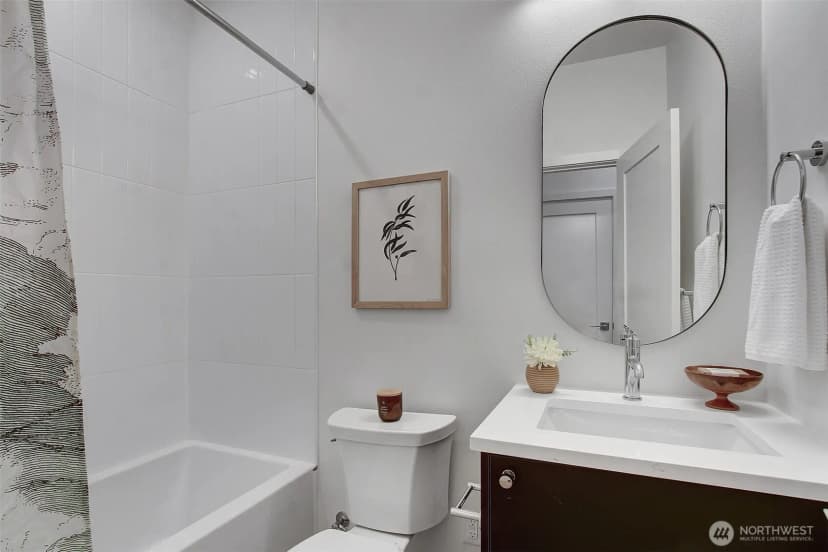 Property photo for 1313 31st Avenue S, Seattle photo 18