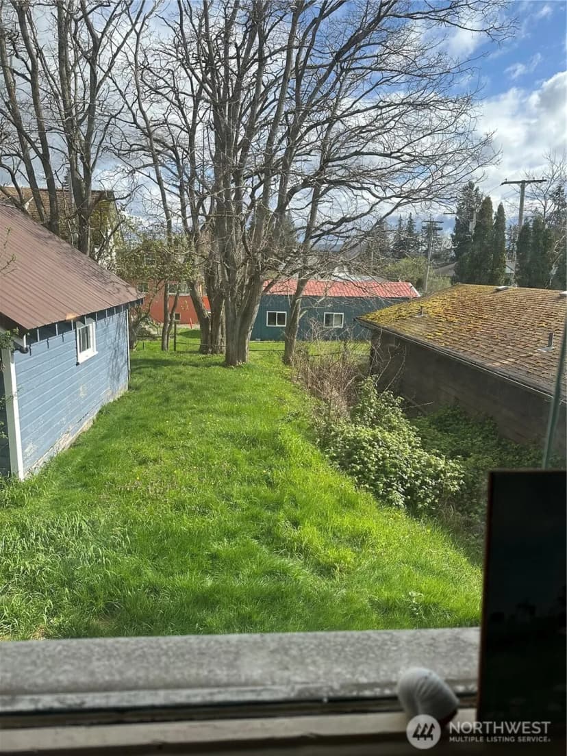 Property photo for 1205 E Maple Street, Bellingham photo 4